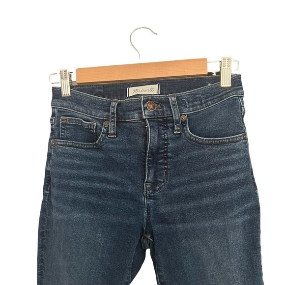 MADEWELL 9" Mid-Rise Skinny Jeans in Orland Wash: TENCEL Denim Edition - Picture 7 of 12